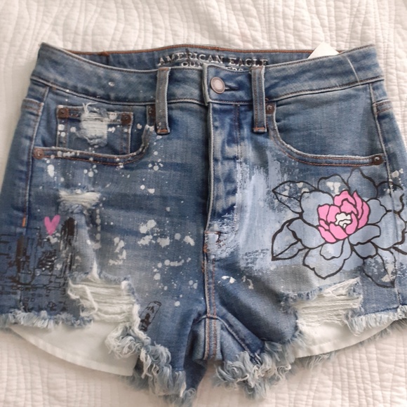 AMERICAN EAGLE Ripped shorts - Picture 2 of 3